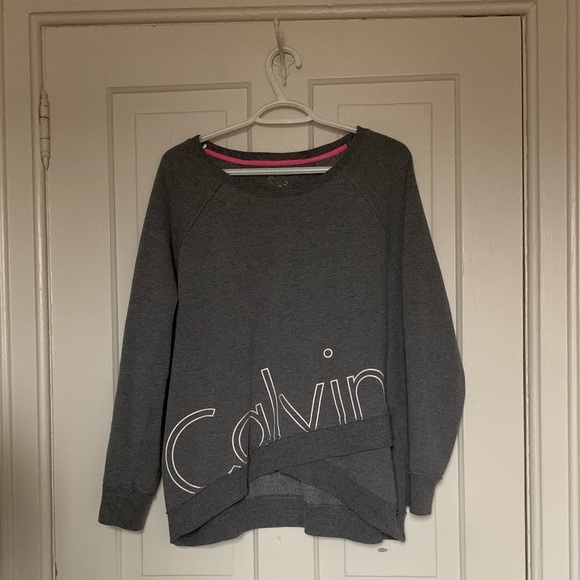 Calvin Klein sweater in GUC